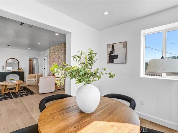 5452 Harcross Drive, Los Angeles CA 90043