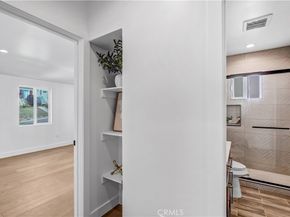 5452 Harcross Drive, Los Angeles CA 90043