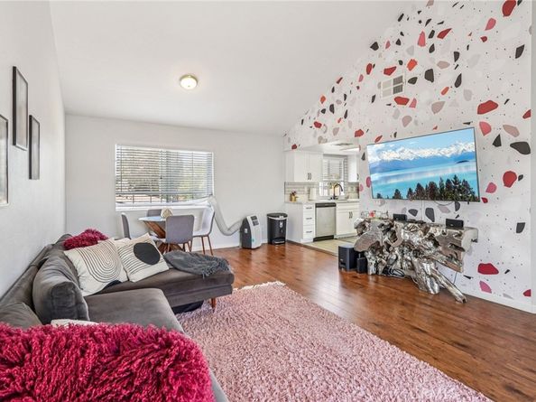 326 E Hazel Street 6, Inglewood CA 90302