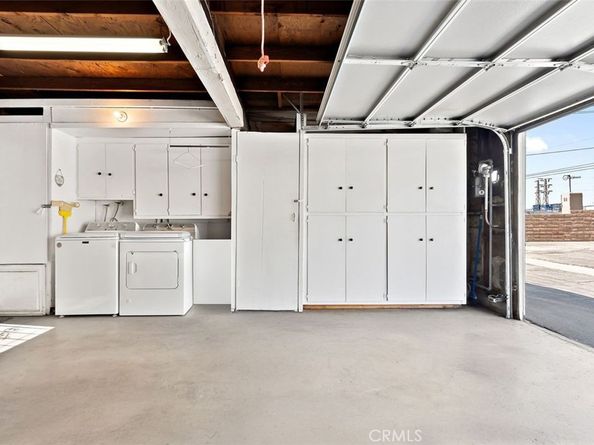 9549 Karmont Avenue, South Gate CA 90280