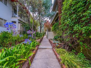 4501 Finley Avenue