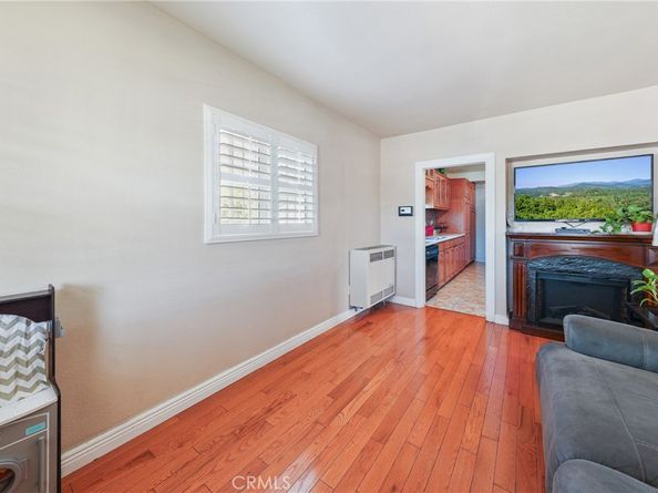 430 E 104th Street, Los Angeles CA 90003