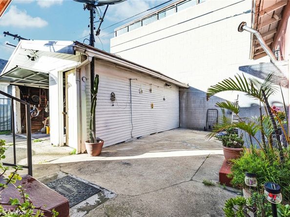 535 W Olive, Inglewood CA 90301