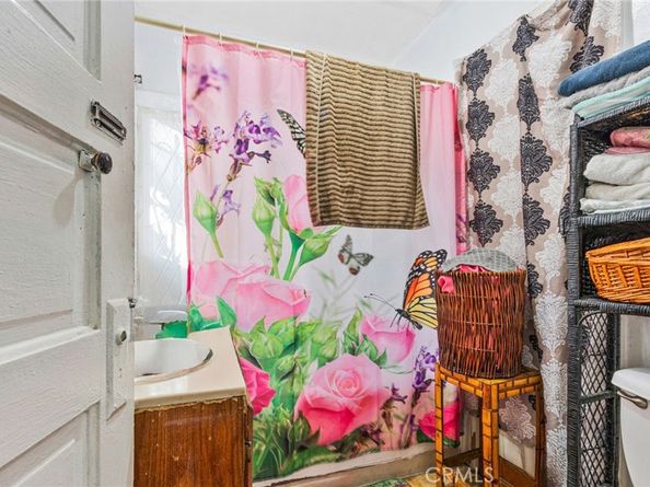 535 W Olive, Inglewood CA 90301