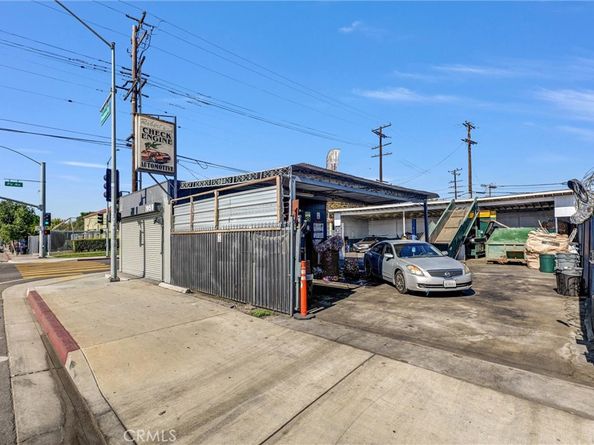 1959 Firestone, Los Angeles CA 90001