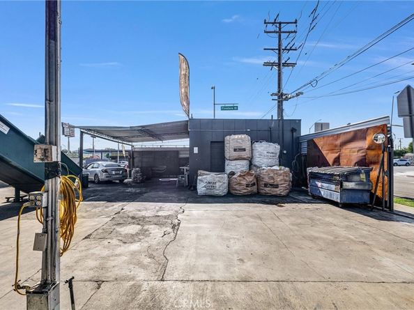 1959 Firestone, Los Angeles CA 90001