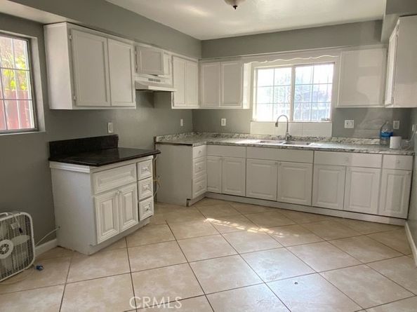 2164 E 103rd St, Los Angeles CA 90002