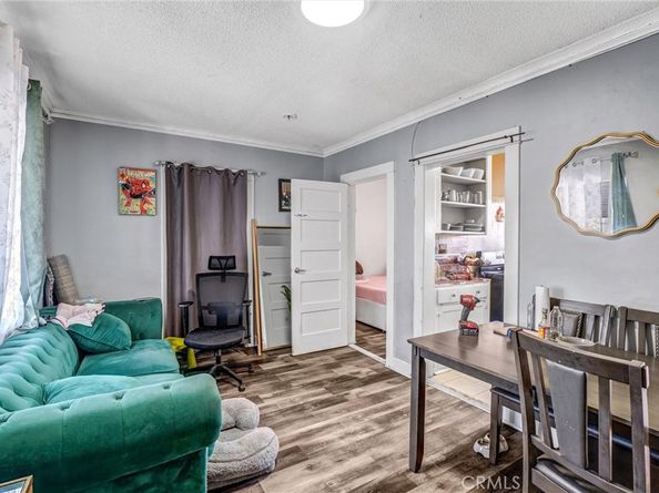 1661 Arlington Avenue, Los Angeles CA 90019