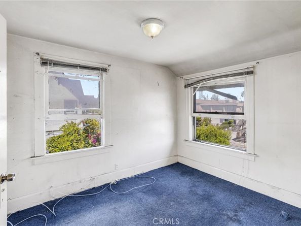 1661 Arlington Avenue, Los Angeles CA 90019