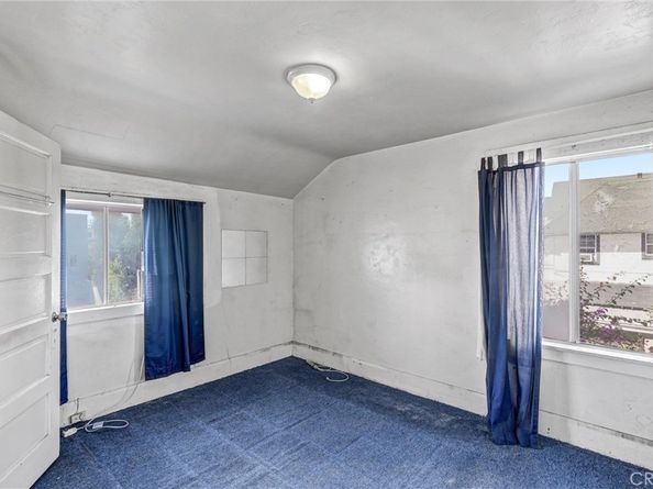 1661 Arlington Avenue, Los Angeles CA 90019