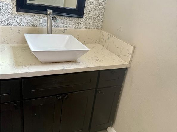 248 E 110th St, Los Angeles CA 90061