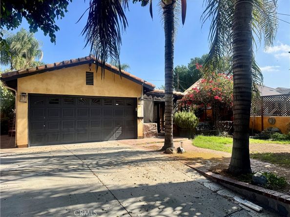 7326 Vanalden, Reseda CA 91335