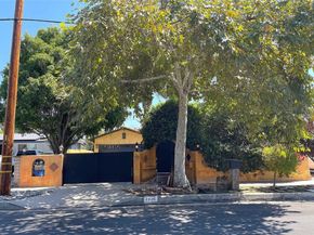 7326 Vanalden, Reseda CA 91335