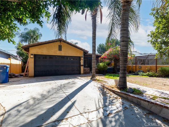 7326 Vanalden, Reseda CA 91335