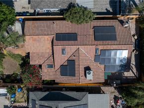 7326 Vanalden, Reseda CA 91335