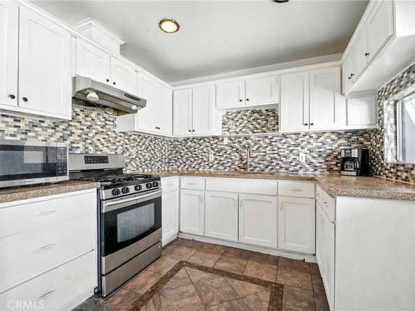 10333 Capistrano Avenue, South Gate CA 90280