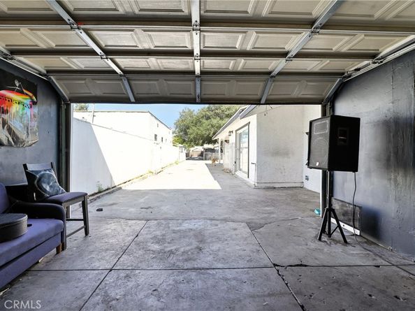 10333 Capistrano Avenue, South Gate CA 90280