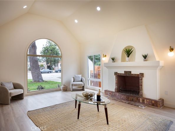 1935 W 76th Street, Los Angeles CA 90047