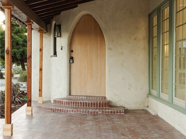 1935 W 76th Street, Los Angeles CA 90047