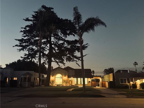 1935 W 76th Street, Los Angeles CA 90047