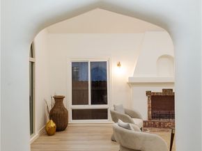 1935 W 76th Street, Los Angeles CA 90047