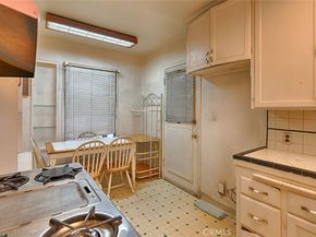 8006 Hooper, Los Angeles CA 90001