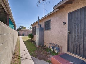 8006 Hooper, Los Angeles CA 90001