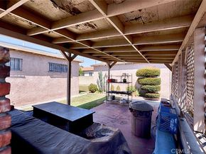 8006 Hooper, Los Angeles CA 90001