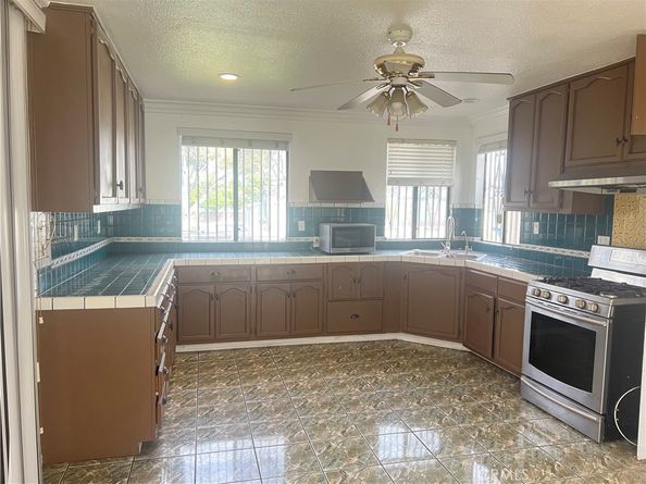 10946 Michael Hunt, South El Monte CA 91733