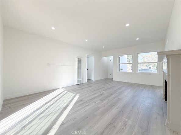 1215 N Chester Avenue, Compton CA 90221