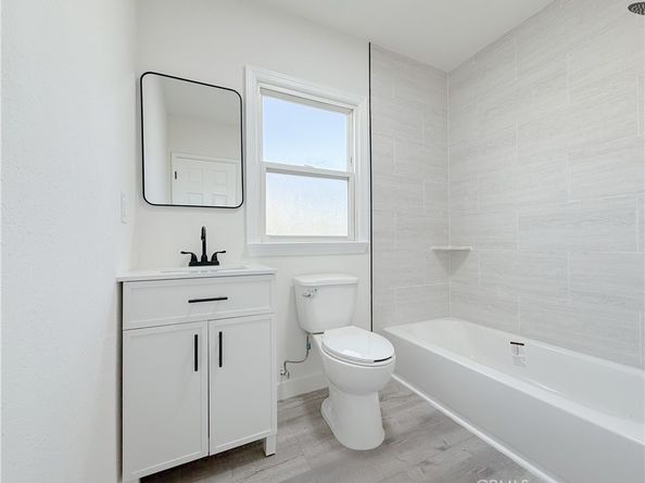 1215 N Chester Avenue, Compton CA 90221