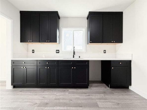 1215 N Chester Avenue, Compton CA 90221