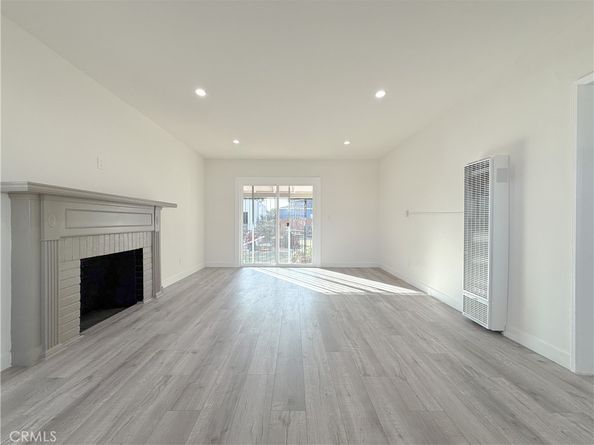 1215 N Chester Avenue, Compton CA 90221