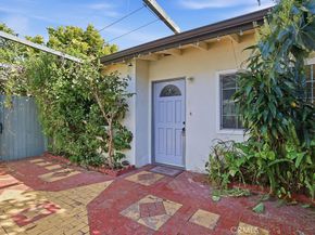 726 Weelo Drive, Costa Mesa CA 92627