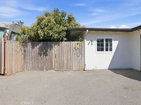 726 Weelo Drive, Costa Mesa CA 92627