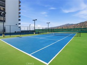 343 Pioneer 405, Glendale CA 91203