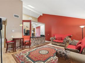 726 S Fir 3, Inglewood CA 90301