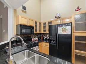 726 S Fir 3, Inglewood CA 90301