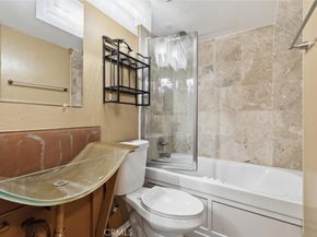 726 S Fir 3, Inglewood CA 90301