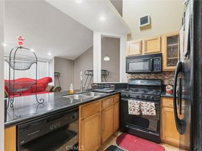 726 S Fir 3, Inglewood CA 90301