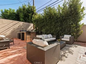 5558 Edgewood Place, Los Angeles CA 90019