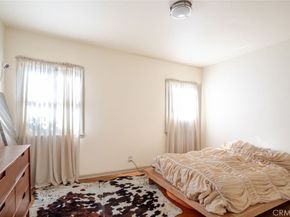 2010 N Los Robles Avenue, Pasadena CA 91104