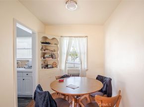 2010 N Los Robles Avenue, Pasadena CA 91104