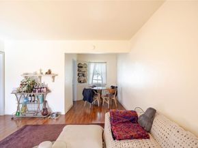 2010 N Los Robles Avenue, Pasadena CA 91104