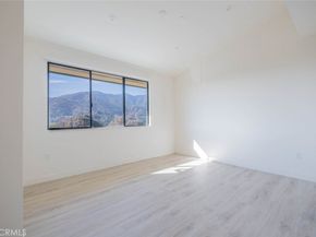 2608 Honolulu Avenue 214, Montrose CA 91020
