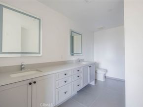 2608 Honolulu Avenue 214, Montrose CA 91020