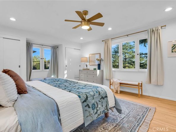 869 Cumberland Road, Glendale CA 91202