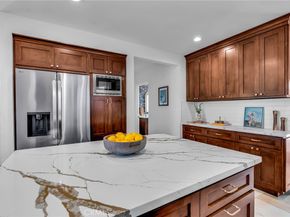 869 Cumberland Road, Glendale CA 91202