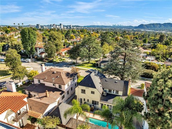 869 Cumberland Road, Glendale CA 91202