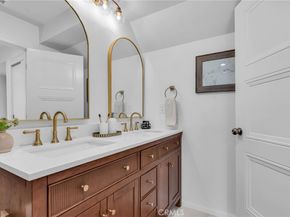 869 Cumberland Road, Glendale CA 91202